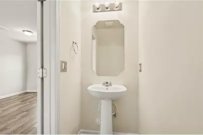 3910 Bellingham Court, Greensboro, NC 27406 - Photo 15