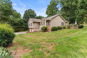 675 Country Club Rd, Wilkesboro, NC 28697 - Photo 13