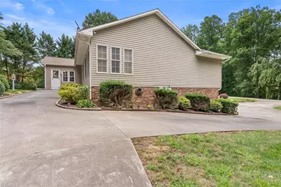 675 Country Club Road, Wilkesboro, NC 28697 - Photo 5