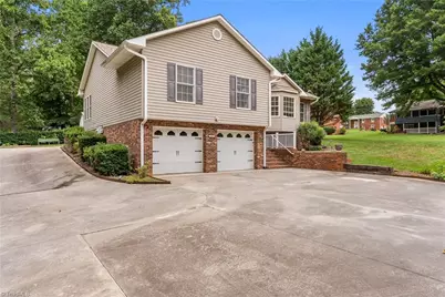 675 Country Club Road, Wilkesboro, NC 28697 - Photo 3