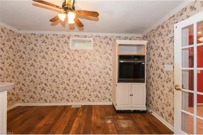 3810 Crickett Lane, Winston-Salem, NC 27105 - Photo 9