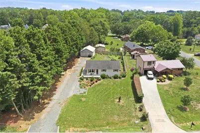 1042 Third Street, Mebane, NC 27302 - Photo 3