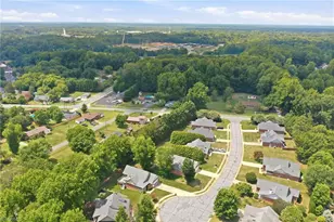 1042 Third St, Mebane, NC 27302 - Photo 9
