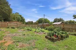 1042 Third St, Mebane, NC 27302 - Photo 31