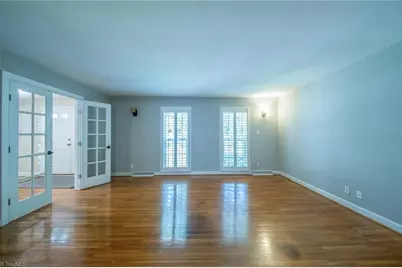 1320 Abingdon Way, Winston-Salem, NC 27106 - Photo 9