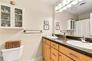 4301 Oakcliffe Rd, Greensboro, NC 27406 - Photo 21