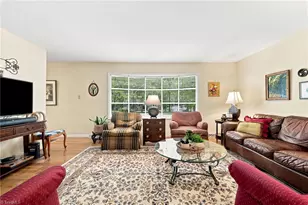 4301 Oakcliffe Rd, Greensboro, NC 27406 - Photo 9