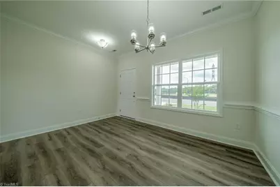 3707 Contimental Square, Kernersville, NC 27284 - Photo 7