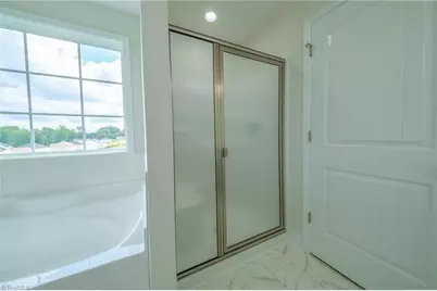3707 Contimental Square, Kernersville, NC 27284 - Photo 25