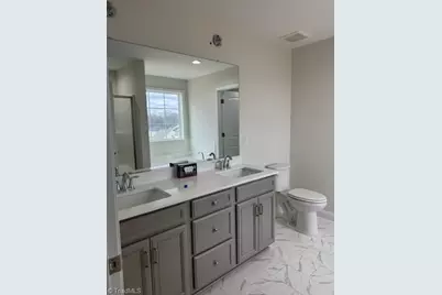 3707 Contimental Square, Kernersville, NC 27284 - Photo 11