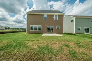 3707 Contimental Sq, Kernersville, NC 27284 - Photo 33
