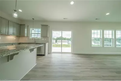 3707 Contimental Square, Kernersville, NC 27284 - Photo 15