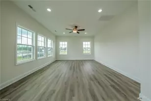 3707 Contimental Sq, Kernersville, NC 27284 - Photo 17