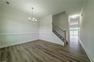 3707 Contimental Sq, Kernersville, NC 27284 - Photo 5