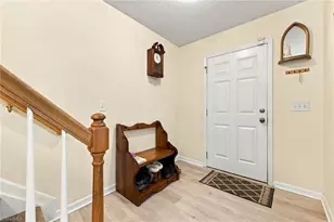7027 Hill-N-Dale Dr, Kernersville, NC 27284 - Photo 5