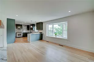2410 Bitting Rd, Winston-Salem, NC 27104 - Photo 9