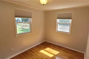 1805 Villa Dr, Greensboro, NC 27403 - Photo 7