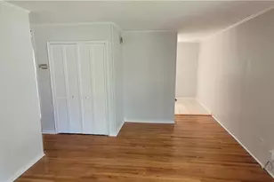 1805 Villa Dr, Greensboro, NC 27403 - Photo 3