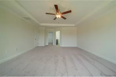 3713 Contimental Square, Kernersville, NC 27284 - Photo 19