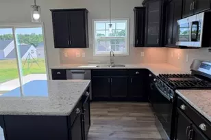 3713 Contimental Sq, Kernersville, NC 27284 - Photo 5