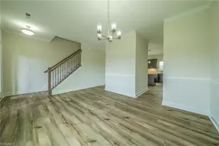3713 Contimental Sq, Kernersville, NC 27284 - Photo 7