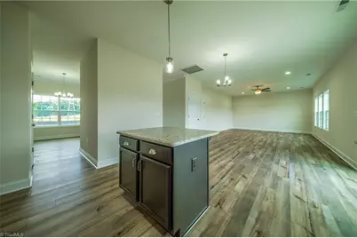 3713 Contimental Square, Kernersville, NC 27284 - Photo 13