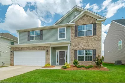 3713 Contimental Square, Kernersville, NC 27284 - Photo 3