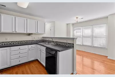 2014 Kildare Woods Drive, Greensboro, NC 27407 - Photo 9