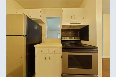 5661 Hornaday Road #F, Greensboro, NC 27409 - Photo 3