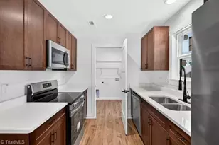 1730 Willow Rd, Greensboro, NC 27404 - Photo 21