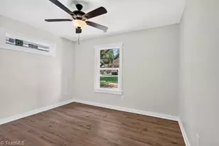 1730 Willow Rd, Greensboro, NC 27404 - Photo 9