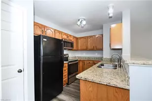 6704 W Friendly Ave, Greensboro, NC 27410 - Photo 11