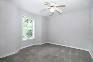 6704 W Friendly Ave, Greensboro, NC 27410 - Photo 15