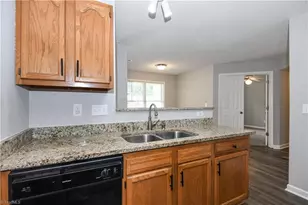 6704 W Friendly Ave, Greensboro, NC 27410 - Photo 13