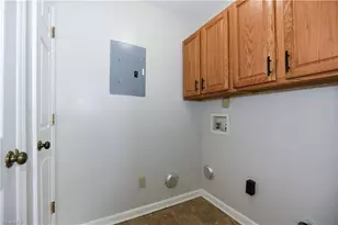 6704 W Friendly Ave, Greensboro, NC 27410 - Photo 27
