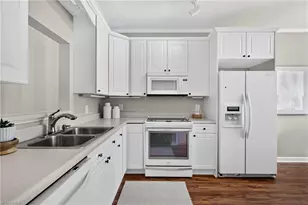122 Olde Manor Ct, Siler City, NC 27344 - Photo 3