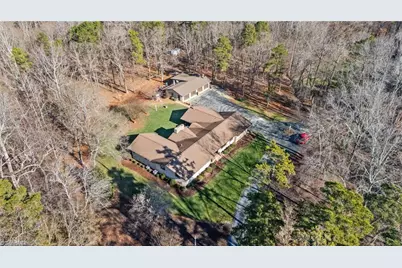 6955 Harlow Drive, High Point, NC 27263 - Photo 5