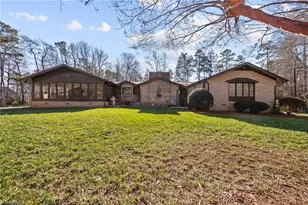 6955 Harlow Dr, High Point, NC 27263 - Photo 9
