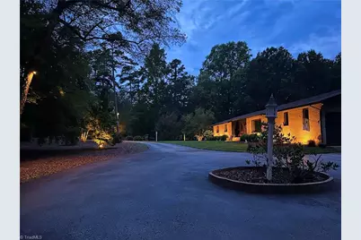6955 Harlow Drive, High Point, NC 27263 - Photo 7