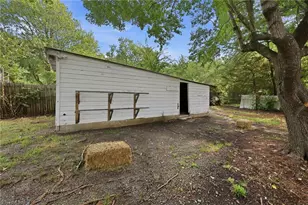 503 Reid St, Thomasville, NC 27360 - Photo 35