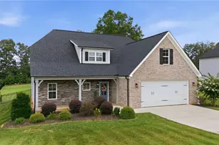 286 Windsor Trl, Lexington, NC 27295 - Photo 1