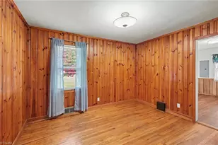 724 Lake Dr, Kernersville, NC 27284 - Photo 13