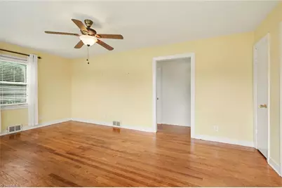 724 Lake Drive, Kernersville, NC 27284 - Photo 5