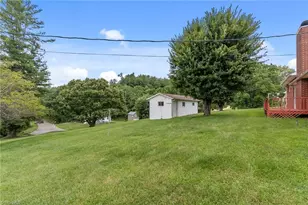 290 Riverview Dr, Sparta, NC 28675 - Photo 9