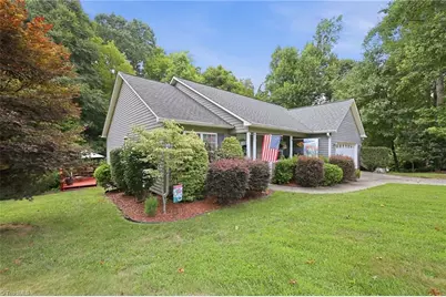 2109 Priya Street, Thomasville, NC 27360 - Photo 29