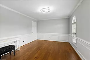 1005 Lisa Run Dr, Kernersville, NC 27284 - Photo 7
