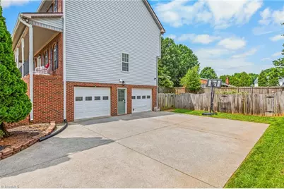 1005 Lisa Run Drive, Kernersville, NC 27284 - Photo 3