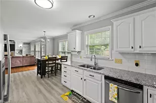 1005 Lisa Run Dr, Kernersville, NC 27284 - Photo 19