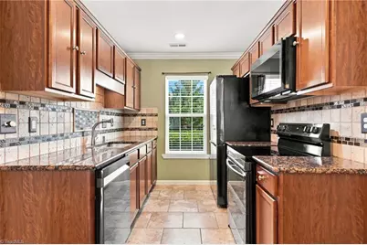3017 Hyde Place Circle, Winston-Salem, NC 27103 - Photo 7