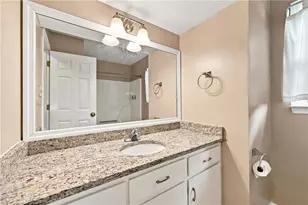 100 Edinborough Dr, Mebane, NC 27302 - Photo 15